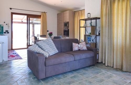 Trinita d'Agultu e Vignola House | Relaxing 2 Bedroom Retreat in Costa Paradiso with Pool