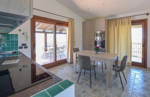 Trinita d'Agultu e Vignola House | Relaxing 2 Bedroom Retreat in Costa Paradiso with Pool