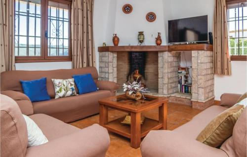 Iznajar House | Idyllic Retreat in Iznájar with Pool and Sea Views