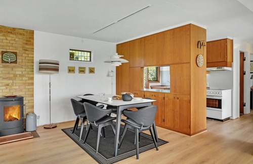 Dalby Huse House | Bright Cottage with Garden - Perfect Family Getaway