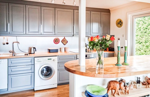 Kristiansand House | Cozy 2-Bedroom Getaway in Kristiansand with Lake View