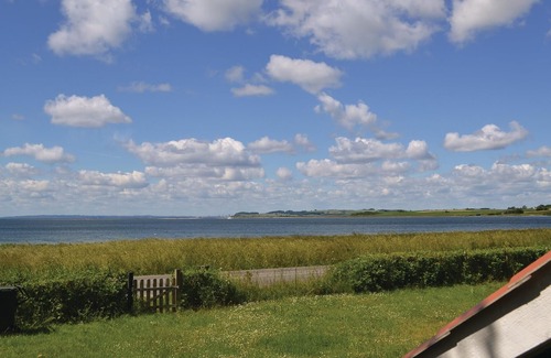 Knebel House | Cozy Family Cottage with Oceanfront Views Awaits You