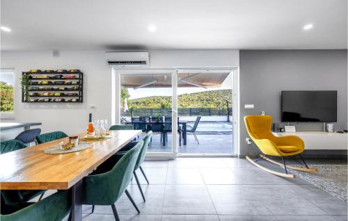 Primosten House | Pet-Friendly 2 Bedroom Home with Pool in Krusevo