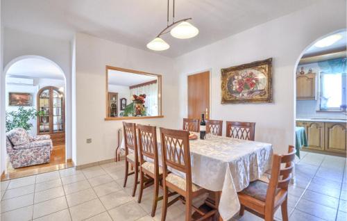 Rogocana House | Discover a Cozy Home in Labin with Pool & Wifi