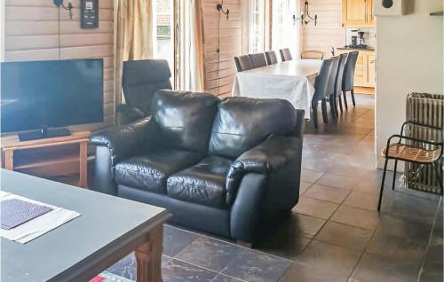 Lindesnes House | Inviting Home in Lindesnes with Child-Friendly Kitchen