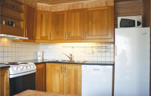Lindesnes House | Inviting Home in Lindesnes with Child-Friendly Kitchen