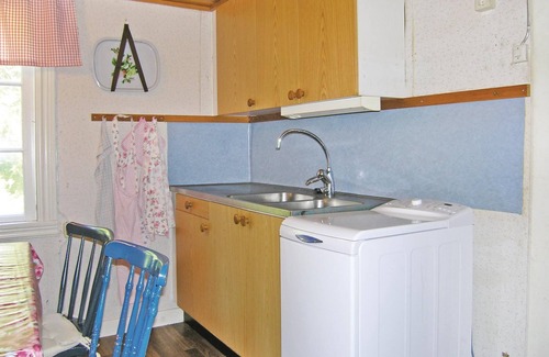 Torne House | Peaceful Lake View Retreat with Spa and Family Amenities
