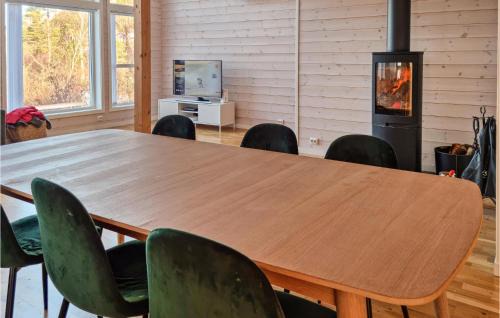 Lyngdal House | Pet-Friendly Retreat in Lyngdal with Full Kitchen Access