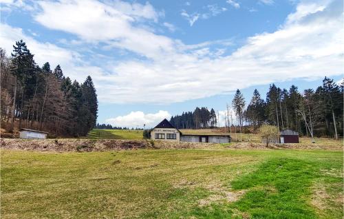 Fehrenbach House | Cozy Home in Masserberg: Perfect for Families and Pets