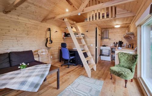 Mellerud House | Inviting Home in Mellerud with Wifi & Pet-Friendly Options