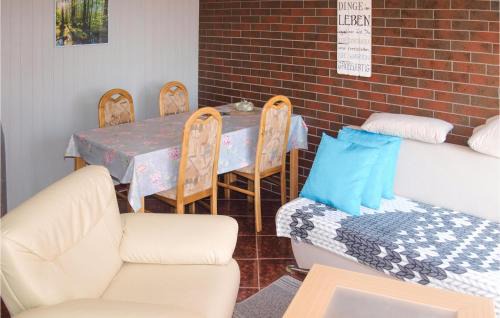 Roggentin House | Cozy 2 Bedroom Home in Mirow - Ideal for Families & Pets