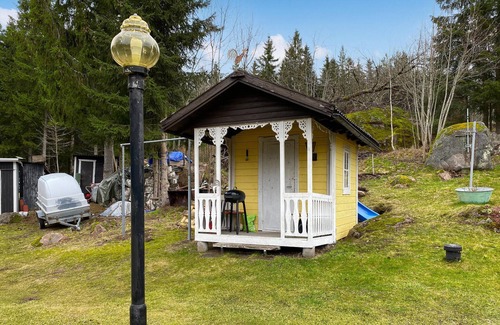 Mjolby House | Welcoming Vacation Home Near Hargsjön with Lake Views