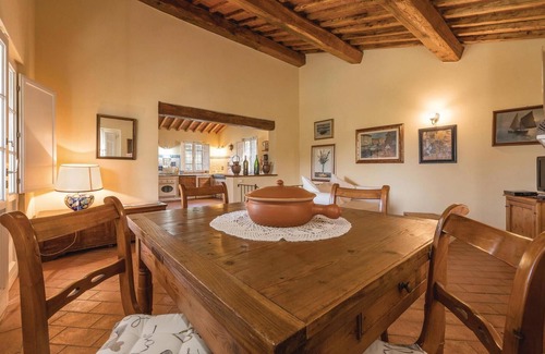Vicopelago House | Inviting 2-Bedroom Stay in Montuolo with Pool & Spa