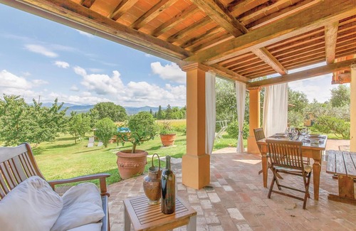 Vicopelago House | Inviting 2-Bedroom Stay in Montuolo with Pool & Spa