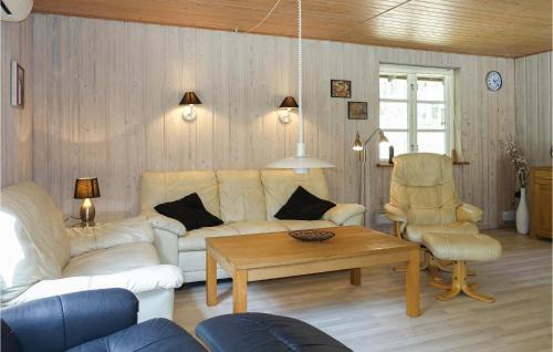 Dueodde House | Welcoming Home in Nexø with Free Wifi and Pet-Friendly