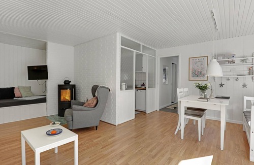 Dueodde House | Inviting 3 Bedroom Retreat with Oceanfront Views in Nexø