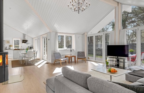 Nykobing Sjaelland House | Idyllic House with Pool and Ocean Views Near the Kattegat