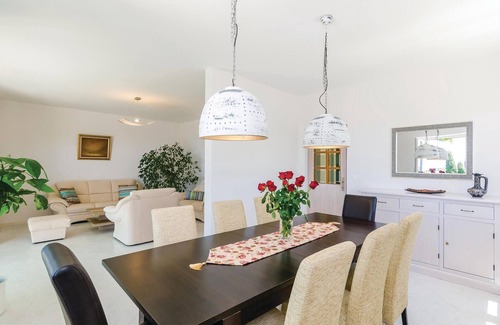 Orasac House | Beautiful 3-Bedroom Stay in Orasac with Oceanfront Views