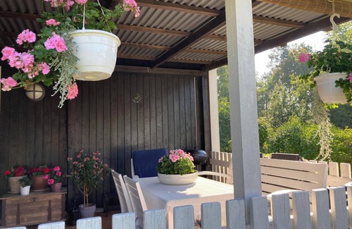 Oskarshamn House | Comfortable 2-Bedroom Stay in Oskarshamn with Breakfast