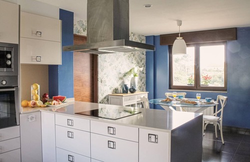 Serans House | Stunning home in PORTO DO SON with WiFi