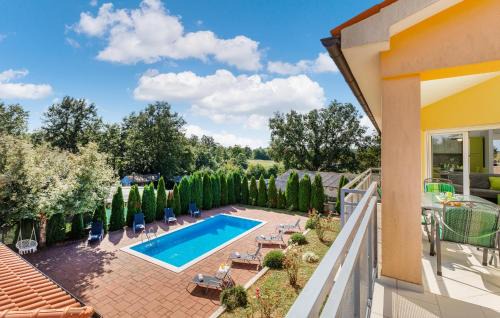 Pazin House | Serene Retreat in Pazin with Panoramic Views and Pool