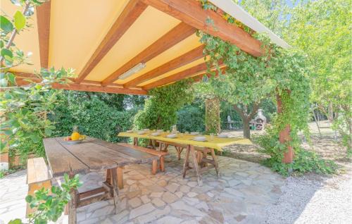 Granarola House | Cozy Home in Pesaro with Pool and Free WiFi Access