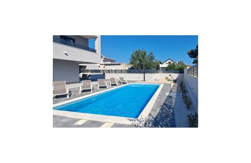 Pirovac House | Stunning home in Pirovac