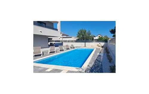 Pirovac House | Stunning Home In Pirovac