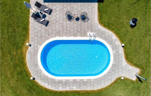 Pitomaca House | Welcome to Your Ideal Stay in Pitomaca: WiFi & Pool