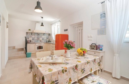 Primosten House | Discover a Cozy 2 Bedroom Retreat in Primosten with Lake View