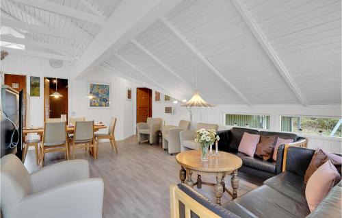 Romo House | Pet-Friendly Retreat with Kitchen in RM - 4-Star Rating