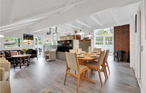 Romo House | Pet-Friendly Retreat with Kitchen in RM - 4-Star Rating
