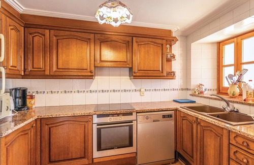 Riudellots de la Selva House | Exceptional 8-Bedroom Stay in Riudellots with Pool & Spa
