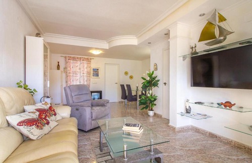 Torrevieja House | Cozy Torrevieja Retreat with Kitchen and Pool Access