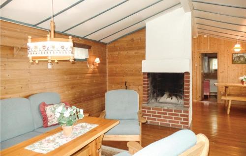 Tynset House | Cozy Home in Tynset with Kitchen for Family Fun