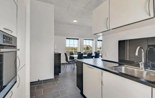 Øhuse House | Stunning Home In Ulfborg With Sauna