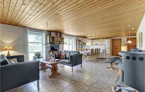 Nørre Fjand House | Pet-Friendly Retreat in Ulfborg with Full Kitchen Access