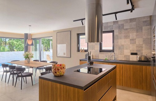 Krizine House | Villa Oliva 1: Exceptional Oceanfront Stay in Umag