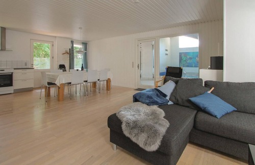 Bøtø By House | Spacious 4-Bedroom Getaway with Oceanfront Views