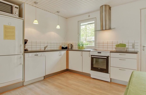Bøtø By House | Spacious 4-Bedroom Getaway with Oceanfront Views