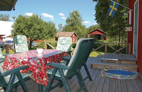 Stockaryd House | Cozy Retreat Near Lake Storsjön with Spa and Breakfast