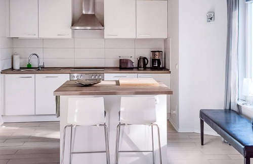 Muritz House | Comfortable 2 Bedroom Stay with Lake View in Wittstock