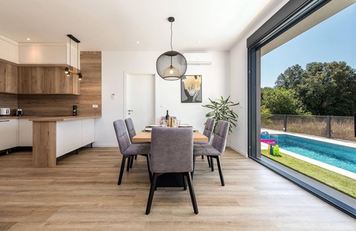 Zaton House | Stunning home in Zaton