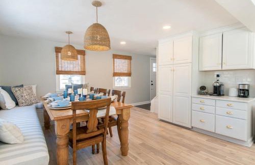 Brewster House | Pet-Friendly Retreat with Wet Bar for Family Fun