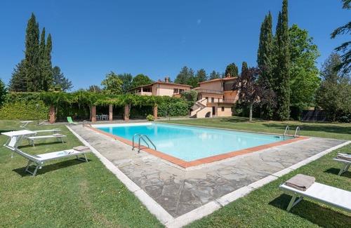 Vicchio Villa | Delightful Private Villa with Pool, Hot Tub & Scenic Views