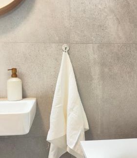 Avoti Apartment | Relaxing Studio in Riga with Hot Tub & Netflix Access