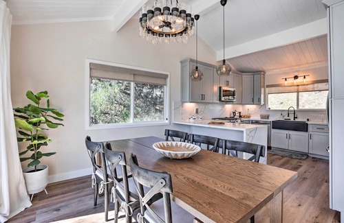 Lake Arrowhead Cottage | Idyllic Lake Arrowhead Cabin with Breathtaking Views