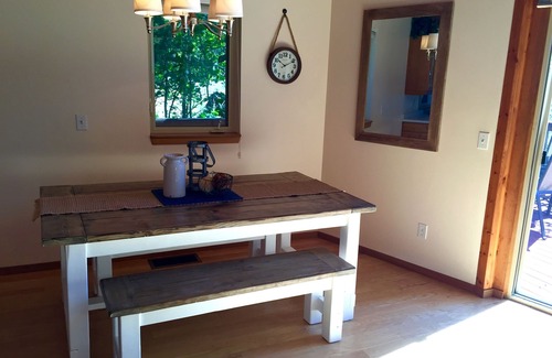 St Ignace House | Inviting Lake Views and Ideal U.P. Day-Trip Location