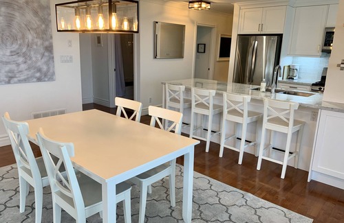Collingwood Ski Chalet | Serene Lighthouse Point: Lakefront, Pet-Friendly Retreat