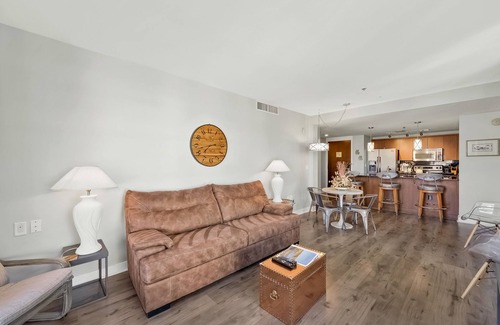 Lake Las Vegas Condo | Lakeview 2BR Retreat with Pool & Spa in Lake Las Vegas